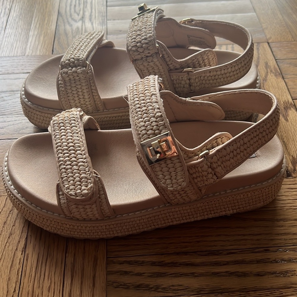 Steve Madden “Big Mona” raffia sandals
